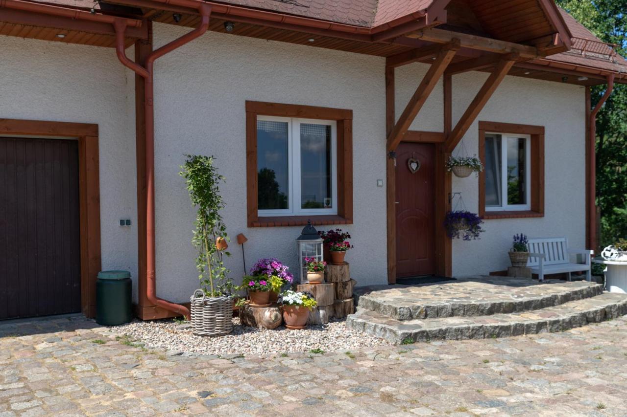 Cottage On The Hill Kielno Esterno foto